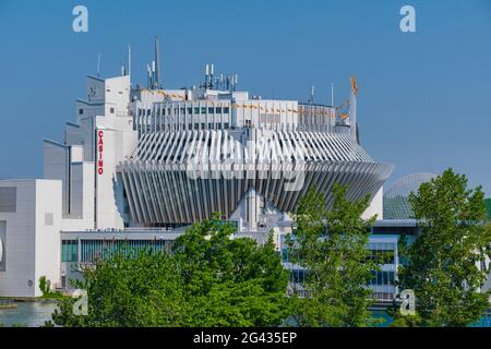 Montreal, Kanada - 7. Juni 2021: Montreal Casino im Park Jean Drapeau Stockfoto