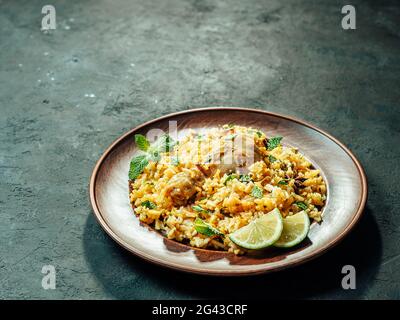 Pakistanische Huhn Biryani Reis, kopieren Raum Stockfoto