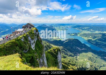 Blick vom Schafberg auf den Mondsee im Salzkammergut, Österreich Stockfoto