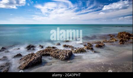 Langzeitaufnahme von Caspersen Beach, Golf von Mexiko, Venedig, Florida, USA Stockfoto