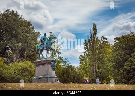 Reiterdenkmal für Herzog Ernst II. Im Hofgarten in Coburg, Oberfranken, Bayern, Deutschland Stockfoto