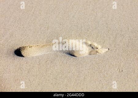 Fußabdruck im Sand, Strand, Spiekeroog, Ostfriesland, Niedersachsen, Deutschland Stockfoto