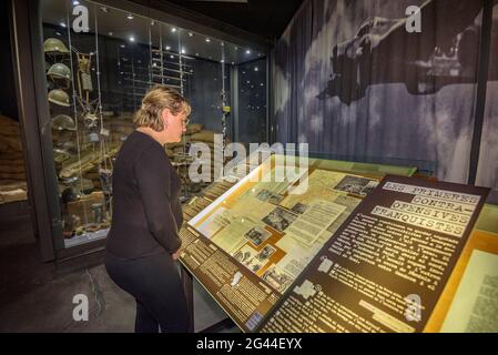 115 Tage Interpretationszentrum Museum in Corbera d'Ebre, wo der Konflikt der Schlacht von Ebro während des spanischen Bürgerkrieges erklärt wird, Spanien Stockfoto