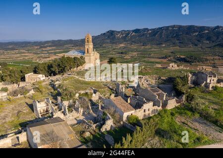 Luftaufnahme der Altstadt von Corbera d'Ebre (Poble Vell auf katalanisch), die während der Schlacht am Ebro, im spanischen Bürgerkrieg, zerstört wurde Stockfoto