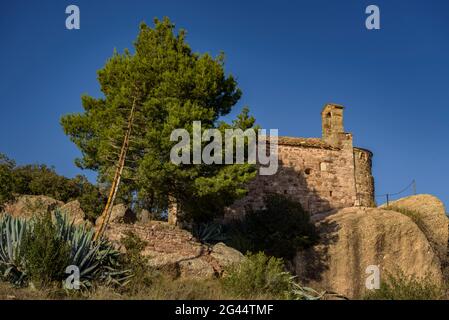 Sant Pere Sacama Hermitage, in der Nähe von Olesa de Montserrat (Baix Llobregat, Barcelona, Katalonien, Spanien) ESP: Ermita de Sant Pere Sacama, en Olesa (España) Stockfoto