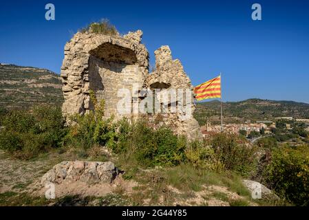 Der Bevorre-Turm im Dorf Monistrol de Montserrat (Bages, Barcelona, Katalonien, Spanien) ESP: La Bevorre de Monistrol de Montserrat (Cataluña) Stockfoto