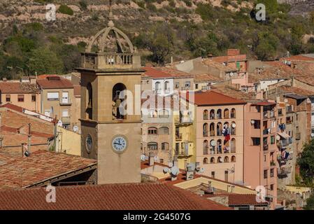 Blick auf die Stadt Monistrol de Montserrat vom Bevorre-Hügel (Bages, Barcelona, Katalonien, Spanien) ESP: Vistas de Monistrol de Montserrat Stockfoto