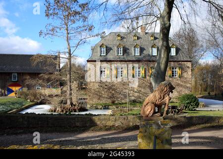 Mittelalterliche Kleeburg, Schloss in Weidesheim Stockfoto