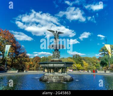 2006 HISTORISCHER ENGEL DES WASSERBRUNNENS (©EMMA STEBBINS 1868) BETHESDA TERRASSE (©OLMSTEAD & VAUX 1860) CENTRAL PARK MANHATTAN NEW YORK CITY USA Stockfoto