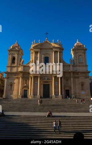 ITALIEN. SIZILIEN. NOTO DORF (UNESCO-WELTKULTURERBE) SAN NICOLO KATHEDRALE Stockfoto