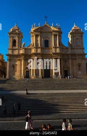 ITALIEN. SIZILIEN. NOTO DORF (UNESCO-WELTKULTURERBE) SAN NICOLO KATHEDRALE Stockfoto