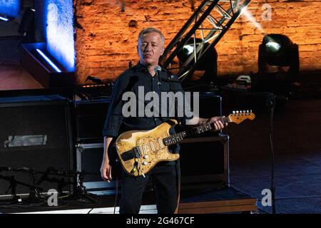 Macerata, Italien. Juni 2021. Max Casacci (Subsonica) durante Subsonica - Musicultura 2021, Konzert in Macerata, Italien, 18 giugno 2021 Quelle: Independent Photo Agency/Alamy Live News Stockfoto