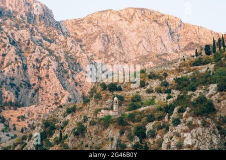 Kirche Gospa od Zdravlja von Kotor an der Wand, Montenegro, Kotor Stockfoto