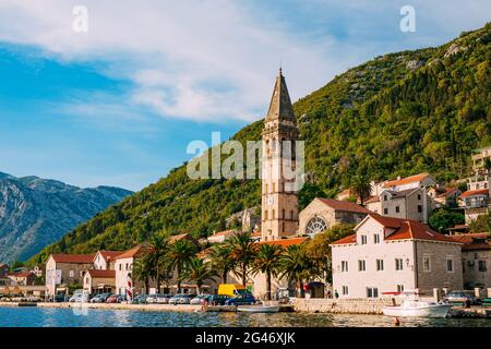 Die alten Fischerei Perast an der Küste von Kotor Bucht Stockfoto