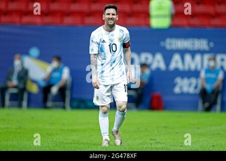 Brasilia, Brasilien. Juni 2021. 18. Juni 2021; Mane Garrincha Stadium, Brasilia, Distrito Federal, Brasilien; Copa America, Argentina versus Uruguay; Lionel Messi aus Argentinien Kredit: Action Plus Sports Images/Alamy Live News Stockfoto