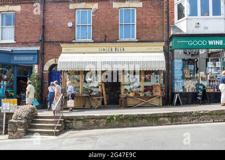 Ginger Beer ein unabhängiges Geschäft in Broad Street, Lyme Regis, Dorset, England, Großbritannien Stockfoto