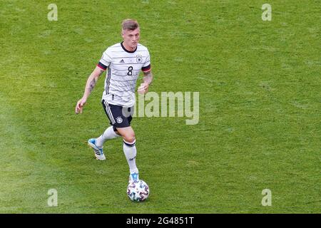 MÜNCHEN, DEUTSCHLAND - 19. JUNI: Toni Kroos aus Deutschland während des UEFA Euro 2020 Gruppe F-Spiels zwischen Portugal und Deutschland in der Allianz Arena am 19. Juni 2021 in München (Foto: Andre Weening/Orange Picles) Stockfoto