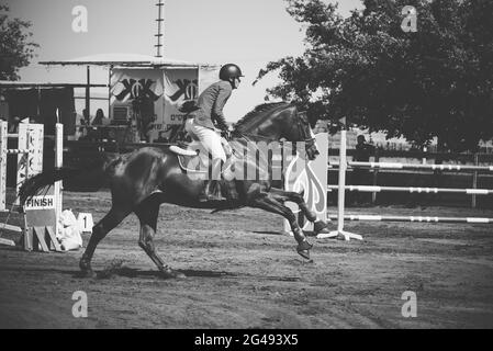 Talor Ilay und Oregano , Israel Horse Jumping Championship 2021 Stockfoto