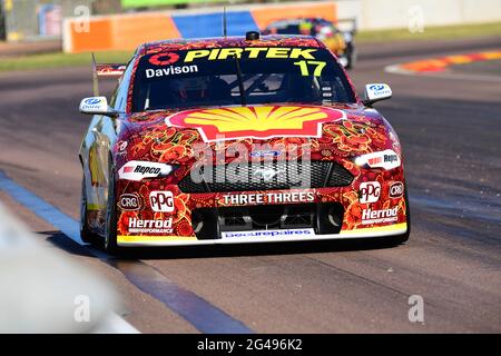 Hidden Valley. Darwin, Australien. 20. Juni 2021.im Bild, bei der Australian Supercars Championship. Will Davison nimmt mit einer Rundenzeit von 1.04.95 im Shell V-Power Racing Ford Mustang die Pole Position im Qualifying für das Rennen 14 im Qualifying 2 ein. Quelle: Karl Phillipson/Optikal/Alamy Live News Stockfoto