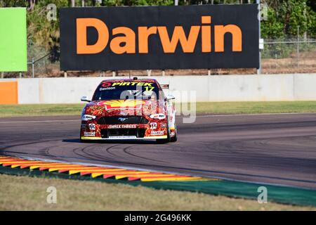 Hidden Valley. Darwin, Australien. 20. Juni 2021.im Bild, bei der Australian Supercars Championship. Will Davison nimmt mit einer Rundenzeit von 1.04.95 im Shell V-Power Racing Ford Mustang die Pole Position im Qualifying für das Rennen 14 im Qualifying 2 ein. Quelle: Karl Phillipson/Optikal/Alamy Live News Stockfoto