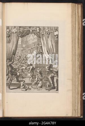 Harlekijn Promotionist, 1720; Arlequyn Actionist; die große Szene der Torheit. Karikatur auf die Promotionisten. Die Harlequin Bombario und ein verrückter Heben eines Vorhangs, der den Action-Trade im Kaffeehaus Quincampoix sichtbar macht, wo eine große Menge von Action-Tradern die Aktionen, die von einer Bühne aus deaktiviert sind, abstoßen. Im Vordergrund verfing sich Merkur in einem Käfig. An der Spitze der Garland ein Schweinekopf, Kuhbecher usw. als Titelschild in der Absorption der Freude von Pieter Langendijk aus dem Jahr 1720 verwendet. Prent (Cut Out and Stuck) in der gebundenen Erstausgabe (304 B 11) der großen Szene der Dummheit Stockfoto