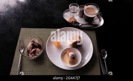 Food Café@2 Conrad Hilton Buffet Restaurant Bangkok Thailand Stockfoto