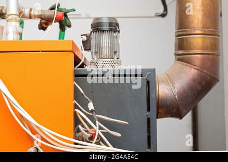 Bild eines automatischen Pelletbrennersystems Stockfoto