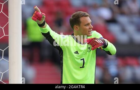 firo: 19.06.2021, Fuvuball, Fußball: EURO 2021, EM 2020, EURO 2020, Europameisterschaft 2020, Gruppenphase, Gruppe F, POR, Portugal - GER, Deutschland 2: 4 Torwart Manuel NEUER, GER, Halbfigur, Geste Stockfoto
