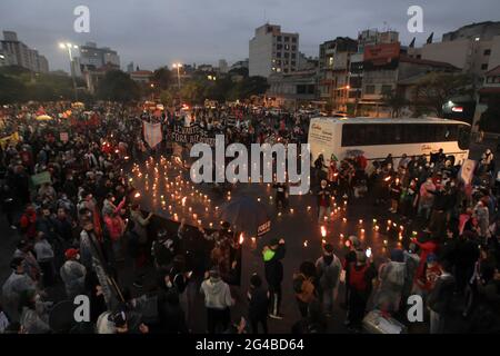 Porto-Bucht, Brasilien. Juni 2021. Demonstration gegen Jair Bolsonaro in Porto-Are am Samstag, den 19. Kredit: Carlos Quadros/FotoArena/Alamy Live Nachrichten Stockfoto