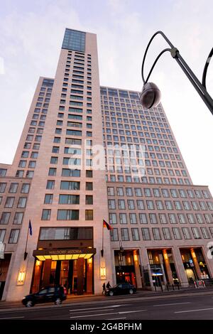 Berlin Hotel astoria kurfürstendamm, Hardenbergstraße 28, 10623 Berlin, deutschland, Christoph H. Mäckler, ku'Damm, charlottenburg, Zoofenster, 118 m Stockfoto