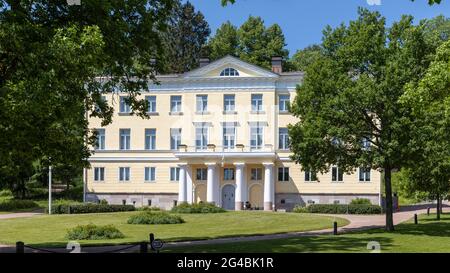 Das historische Industriedorf Fiskars ist ein beliebtes Reiseziel in Südfinnland Stockfoto