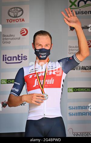 Silbermedaillengewinnerin Edward Theuns von Trek-Segafredo auf dem Podium nach dem Elite-Rennen der Männer bei den belgischen Radmeisterschaften, einem 220 km langen rennrad Stockfoto