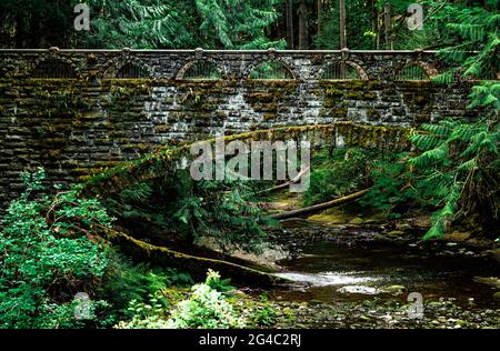 Steinerne Brücke Stockfoto