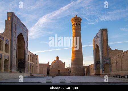 POI Kalon Moschee und Minarett in Buchara, Usbekistan. Stockfoto