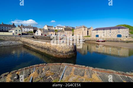 Blick auf den historischen Hafen von Portsoy in Aberdeenshire auf dem Muränen firth, Schottland, Großbritannien Stockfoto