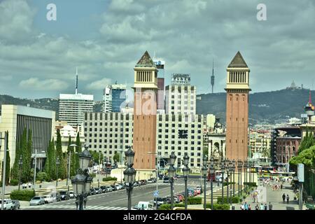 Barcelona, Spanien - August 17. 2014 : Venezianische Türme, entworfen von Ramon Reventós, erbaut für die Ausstellung 1929. Es liegt am Plaza d'Espanya. Stockfoto