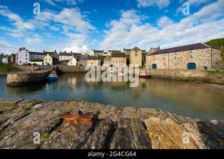 Blick auf den historischen Hafen von Portsoy in Aberdeenshire auf dem Muränen firth, Schottland, Großbritannien Stockfoto