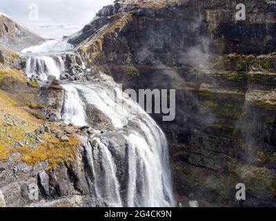 Der Wasserfall Glymur in Island. Stockfoto