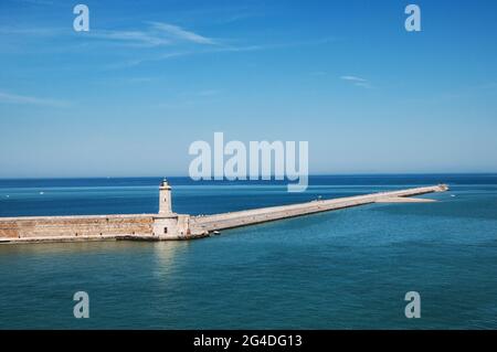 Luftaufnahme des Porto di Livorno, einer Hafenstadt in Italien Stockfoto