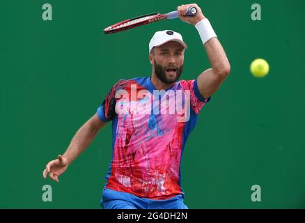 Aktenfoto vom 09-06-2021 von Liam Broady im Kampf gegen Dennis Kudla bei den Viking Open im Nottingham Tennis Center. Ausgabedatum: Montag, 21. Juni 2021. Stockfoto