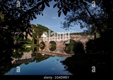 Pont de Cirou an der Grenze zwischen Aveyron und Tarn, Frankreich Stockfoto