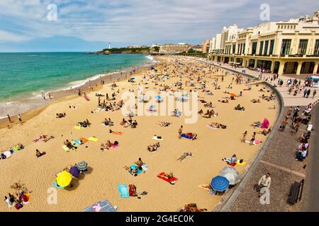 FRANKREICH - PYRENEES ATLANTIQUES (64) - BIARRITZ - HAUPTSTRAND (LUFTAUFNAHME) Stockfoto