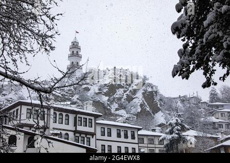 Bolu / Goynuk, ein Ort, der seine Architektur und Natürlichkeit bewahrt hat und seine Traditionen fortgesetzt hat, ist im Winter sehr schön und bietet Ba Stockfoto