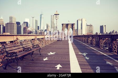 Stilisiertes Retro-Bild der Brooklyn Bridge, New York City, USA Stockfoto