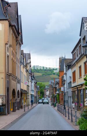 Kirchstraße in der Stadt Towers and Wine, historische Stadt Oberwesel, UpperMittelrheintal, UNESCO-Weltkulturerbe, Rheinland-Pfalz, Deutschland Stockfoto