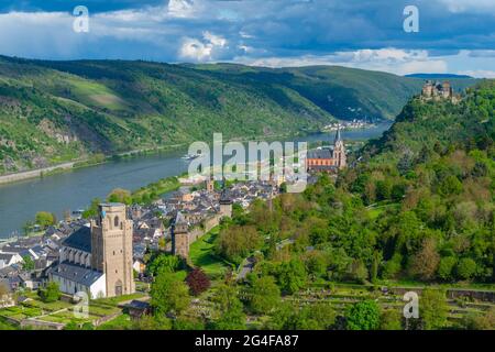 Sakrale Befestigung St. Martin´s Kirche in der historischen Stadt Oberwesel, UpperMittelrheintal, UNESCO-Weltkulturerbe, Rheinland-Pfalz, Deutschland Stockfoto