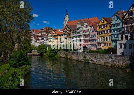 Blick über den Neckar zur Altstadt, Stiftskirche St. Georg, Tübingen, Baden-Württemberg, Deutschland Stockfoto