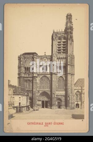 Kathedrale Saint-Étienne von Sens; Kathedrale Saint-Etienne. . Stockfoto