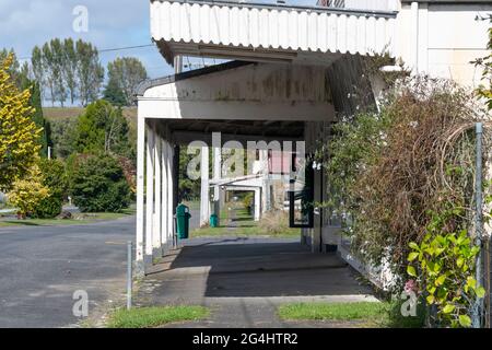 Verlassene Gebäude in Geisterstadt, Ohura, Nordinsel, Neuseeland Stockfoto