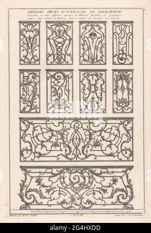 Pilaster und Balkontore; Diverses pieces d'Ouvrages de Serrurerie; Schmieden; 8 H Nouveau Livre de Serrurerie. Verziertes Schmieden, acht Pilaster und zwei Balkontore. Stockfoto